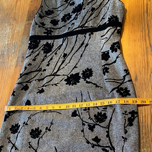 Wool silk blend midi dress with floral velvet burnout black gray sleeveless - Picture 9 of 15